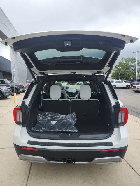 2027 Ford Explorer Platinum