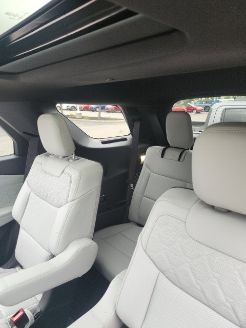 2027 Ford Explorer Platinum