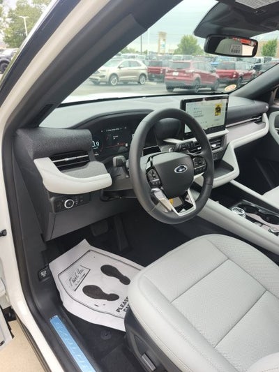 2027 Ford Explorer Platinum