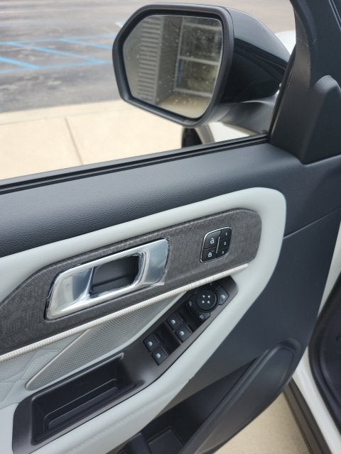 2027 Ford Explorer Platinum