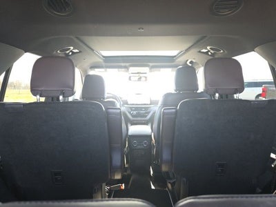 2025 Ford Explorer Platinum