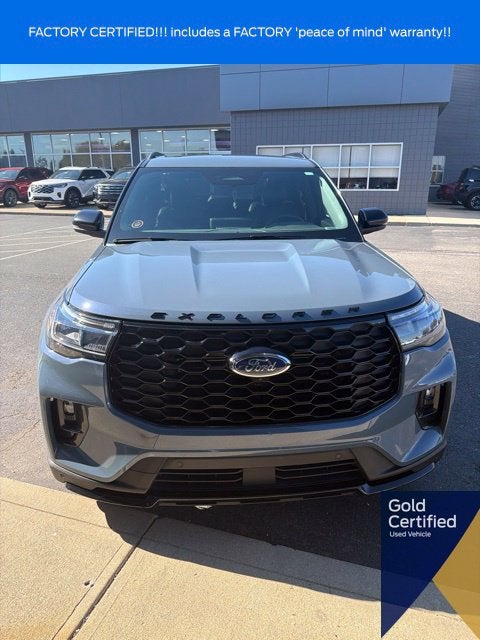 2025 Ford Explorer ST-Line