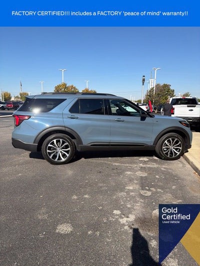 2025 Ford Explorer ST-Line