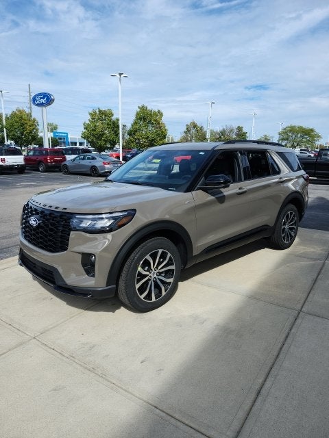 2027 Ford Explorer ST-Line