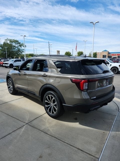 2027 Ford Explorer ST-Line