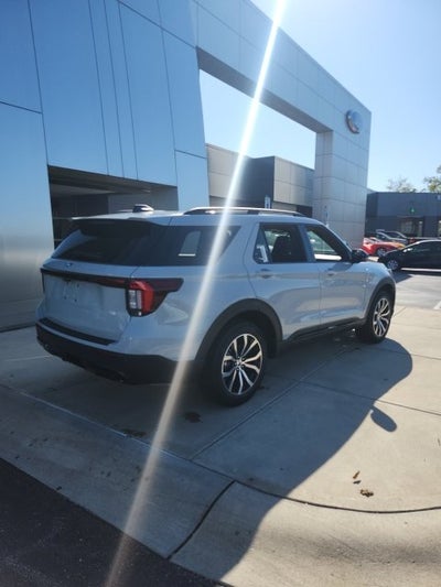 2027 Ford Explorer ST-Line