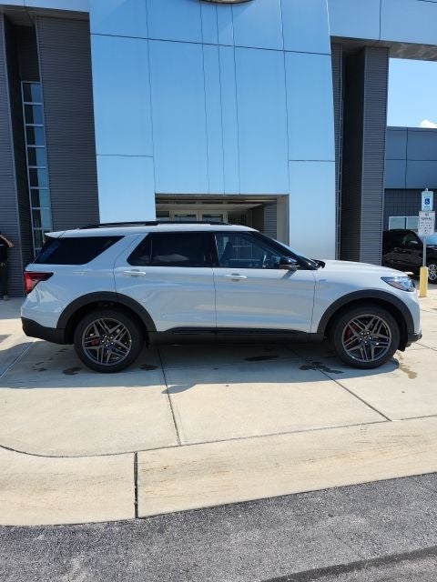 2027 Ford Explorer ST-Line