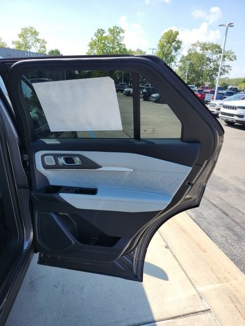 2027 Ford Explorer Platinum