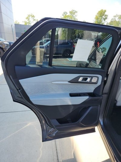 2027 Ford Explorer Platinum