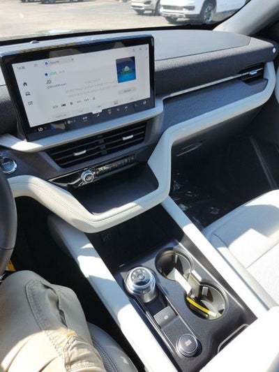 2027 Ford Explorer Platinum
