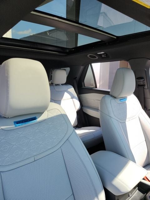 2027 Ford Explorer Platinum