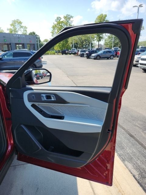 2027 Ford Explorer Platinum
