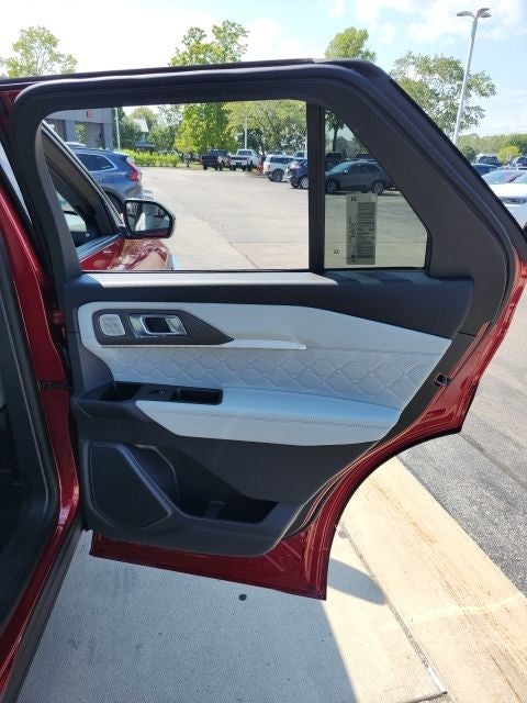 2027 Ford Explorer Platinum