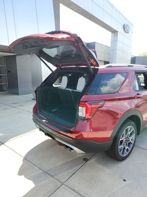 2027 Ford Explorer Platinum