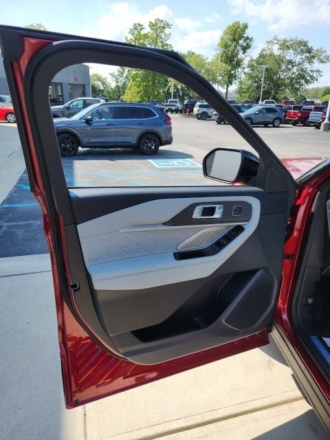 2027 Ford Explorer Platinum