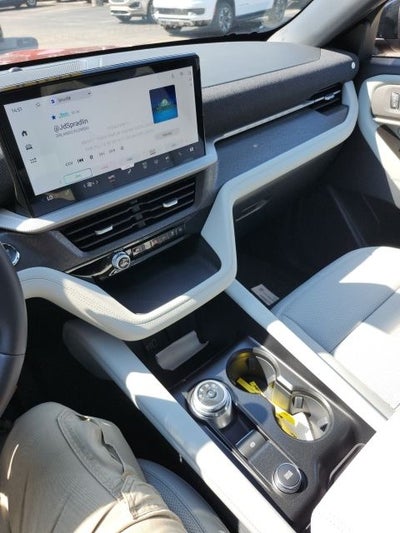 2027 Ford Explorer Platinum