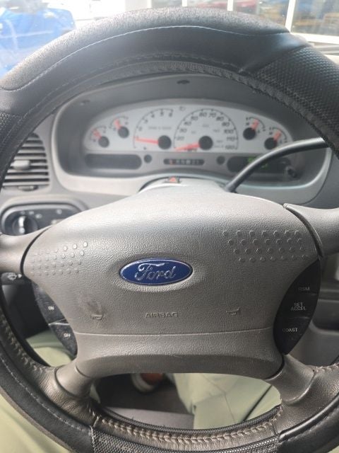 2004 Ford Explorer Sport Trac XLT 126 WB