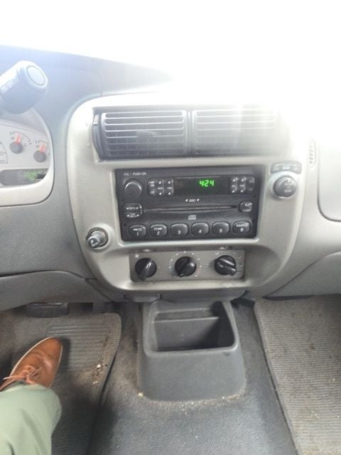 2004 Ford Explorer Sport Trac XLT 126 WB