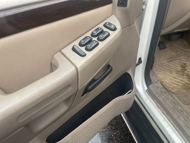 2003 Ford Explorer Limited 114 WB