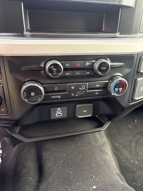 2027 Ford F-250 XL
