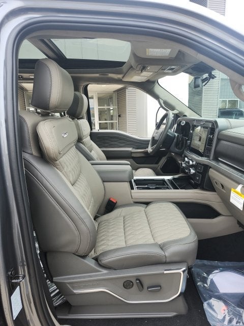 2027 Ford F-250 Platinum