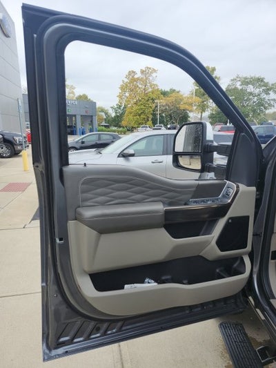 2027 Ford F-250 Platinum