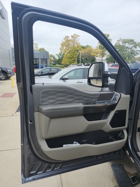 2027 Ford F-250 Platinum