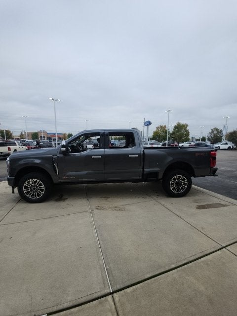 2027 Ford F-250 Platinum