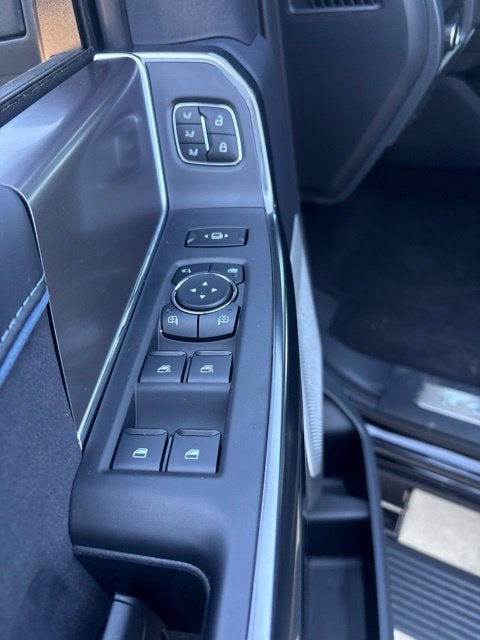 2027 Ford F-250 Platinum