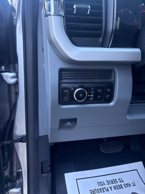 2027 Ford F-250 XLT