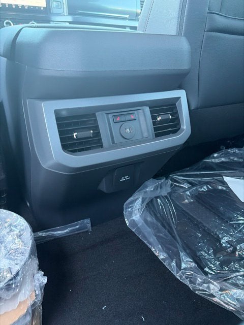 2027 Ford F-250 Lariat