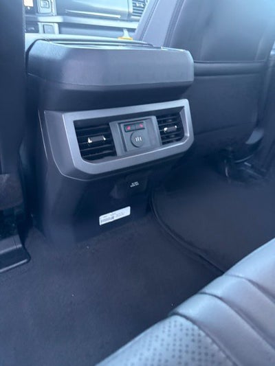 2027 Ford F-250 Lariat