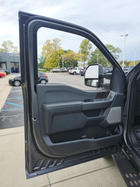 2027 Ford F-250 Lariat