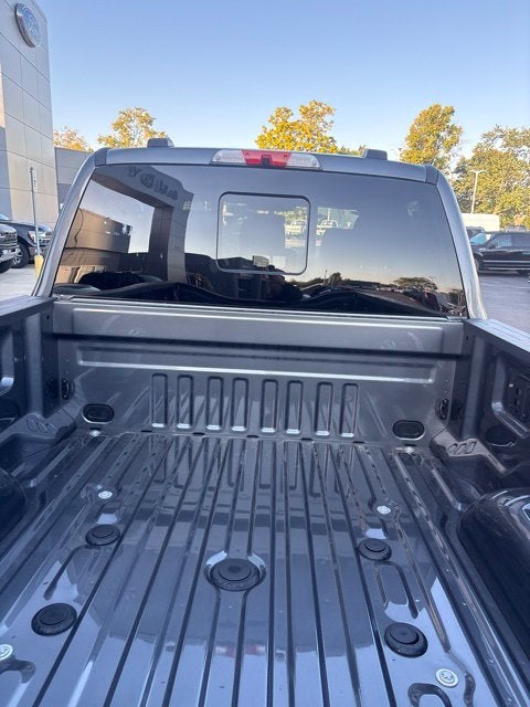 2027 Ford F-350 Platinum