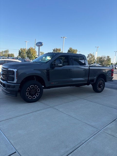 2027 Ford F-350 Platinum