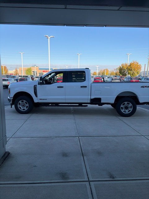 2027 Ford F-350 XLT
