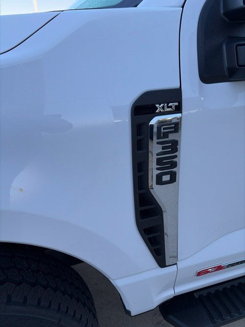 2027 Ford F-350 XLT