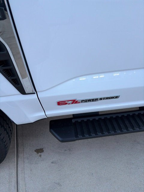 2027 Ford F-350 XLT
