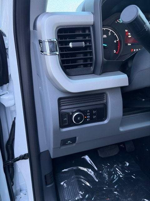 2027 Ford F-350 XLT