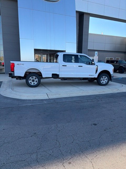 2027 Ford F-350 XLT