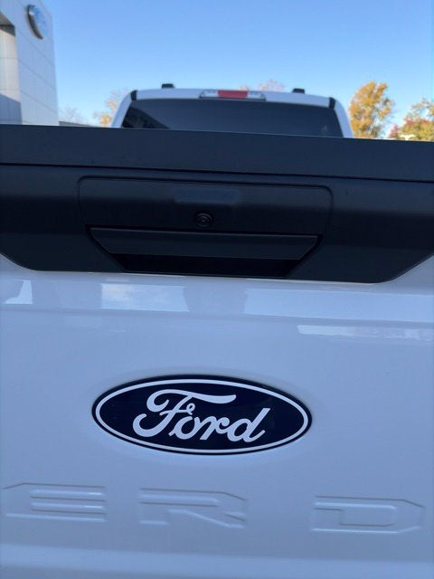 2027 Ford F-350 XLT