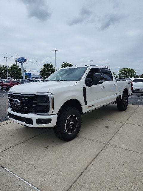 2026 Ford F-350 Platinum
