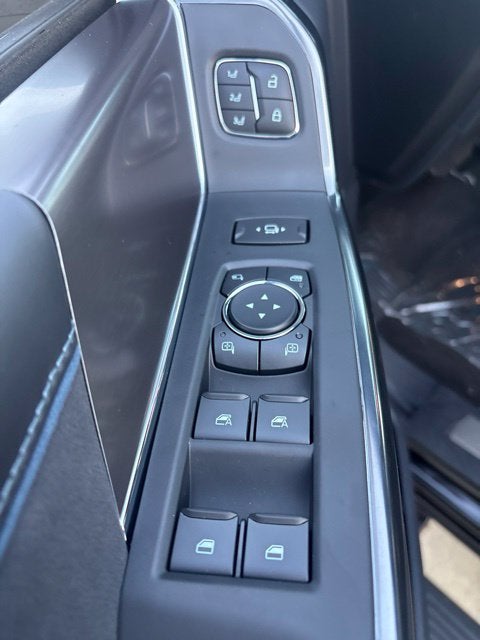 2027 Ford F-350 Platinum