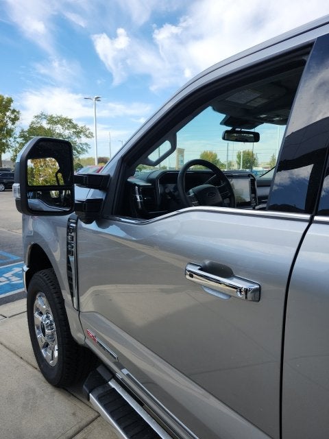 2027 Ford F-350 Lariat