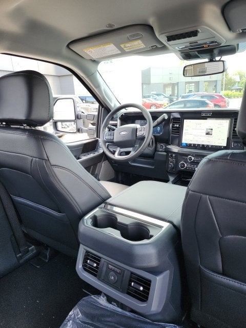 2027 Ford F-350 Lariat
