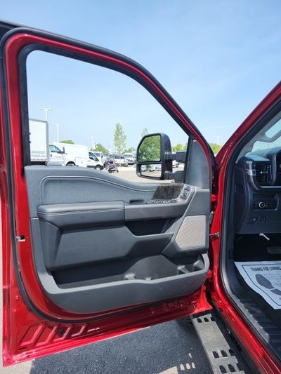 2025 Ford F-350 Lariat