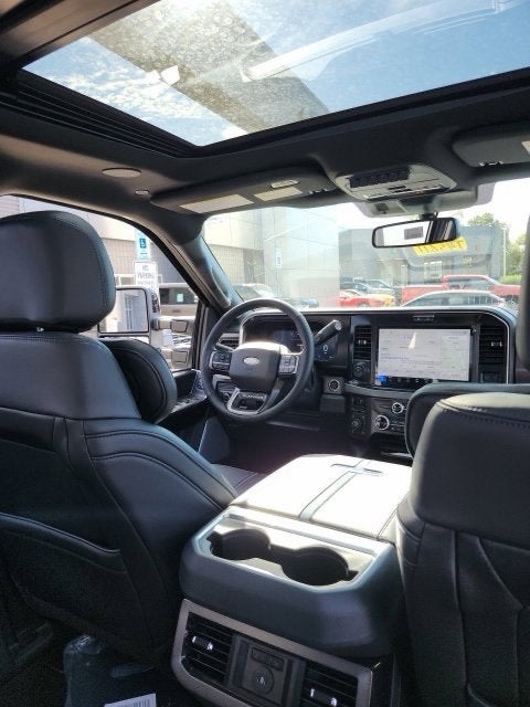 2027 Ford F-350 Platinum