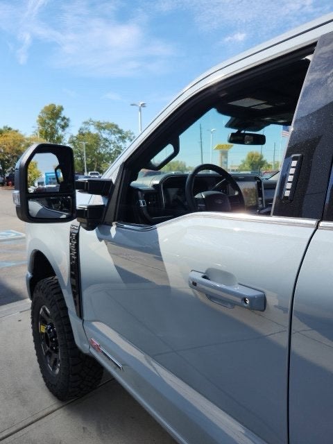 2027 Ford F-350 Platinum