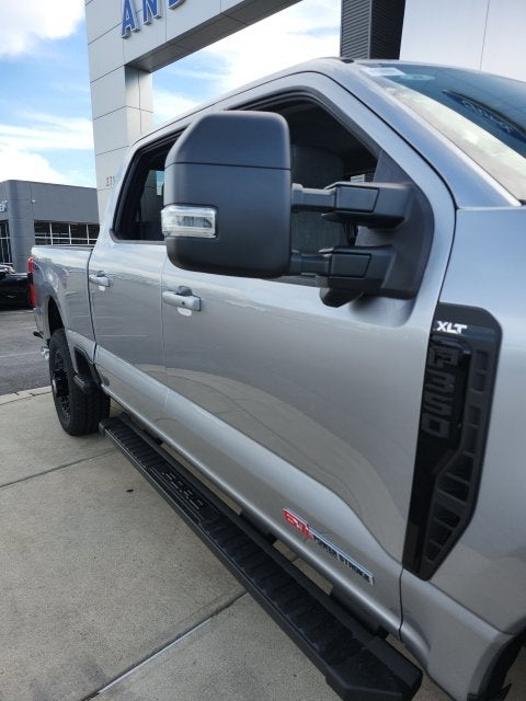 2027 Ford F-350 XLT