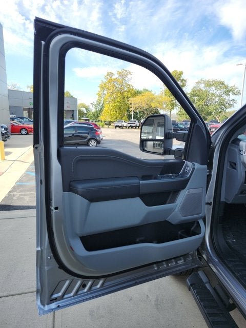 2027 Ford F-350 XLT